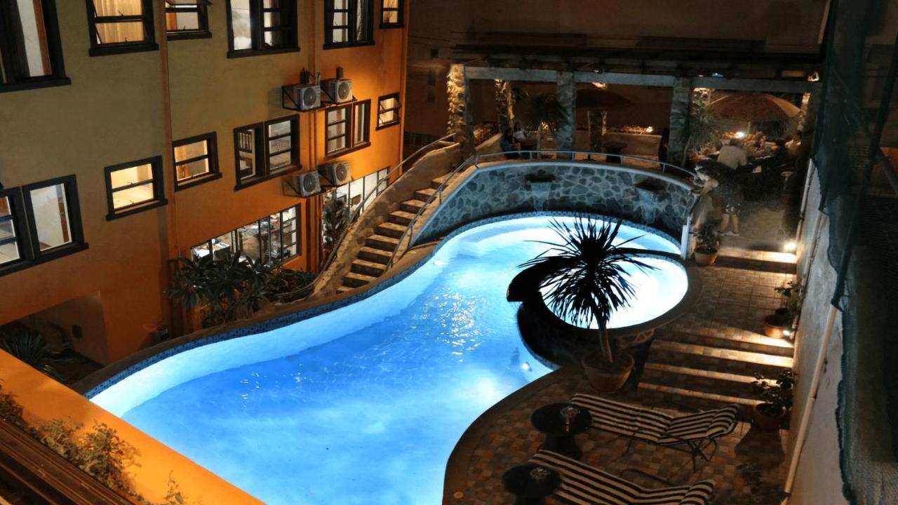 1775 Adriatico Suites Manila Exterior foto